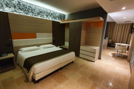 hotel metro