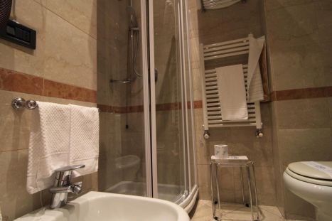 hotel metro